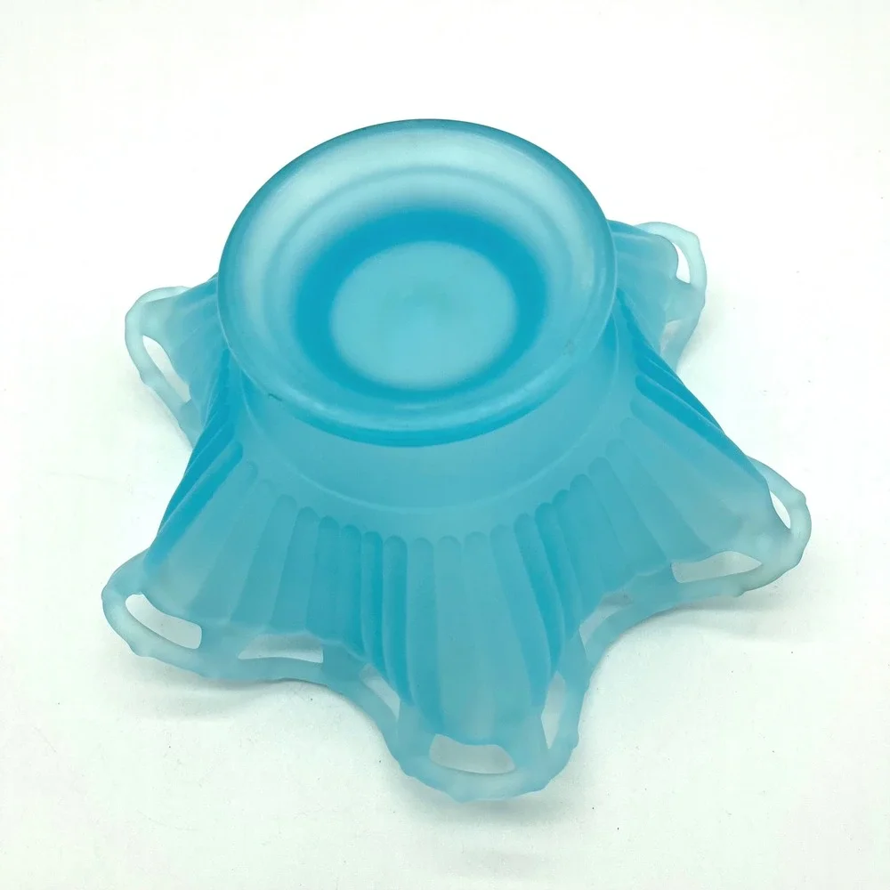 Vintage Westmoreland Frosted‎ Blue Glass Candy Dish Ruffled Edge Pedestal Bowl